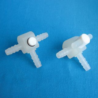 TORNEIRA PP RETA DE 3 VIAS COM FURO Ø 2MM OU 4MM